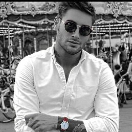 ����, ����, 44 ����