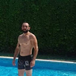 Milos, 39, 