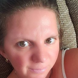 Lena, 39, 