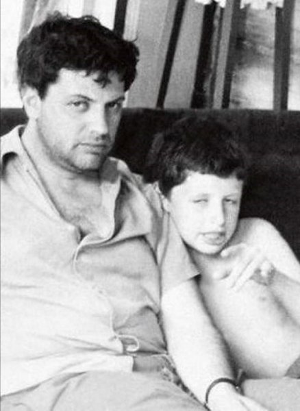 В 1958 году у меня родился сын. Разочарование моё было безграничным: я хотел дочь! Я мечтал о ...