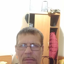 Viktor, 50 , 