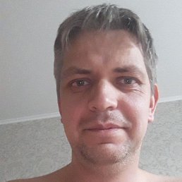 Eugene, 42, 