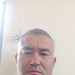 Elyor, 41, 