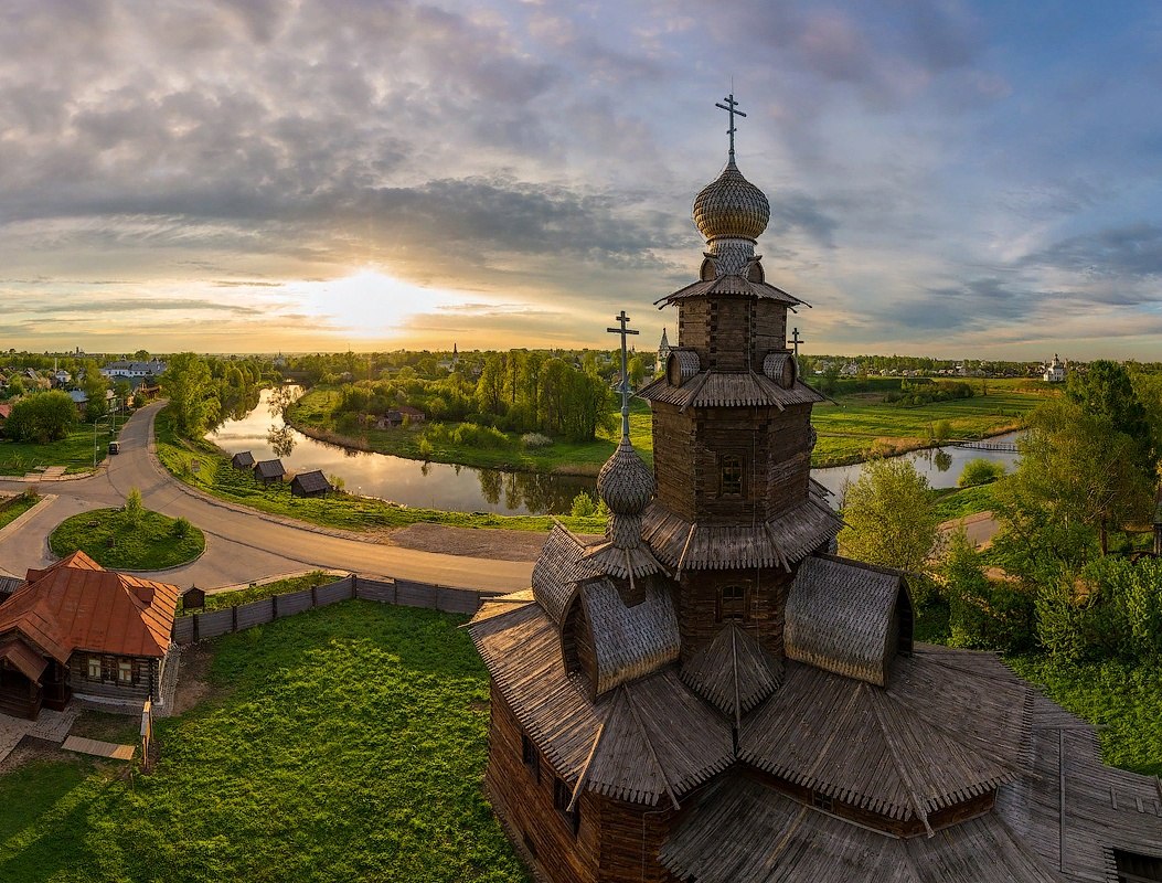20 любопытных фактов о России, которые мало кто знает... 1. В Санкт-Петербурге в три раза больше ...