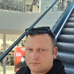 giorgi, 38, 