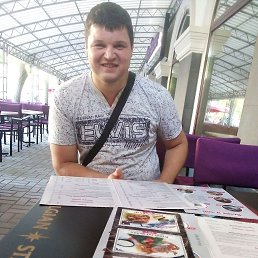 Евгений, 27, Пологи