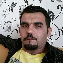 Kameran, 37, 