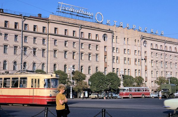 Гостиница «Октябрьская», Ленинград, 1973 год. До 1887 г. — «Знаменская» гостиница; до 1930 г. — ...