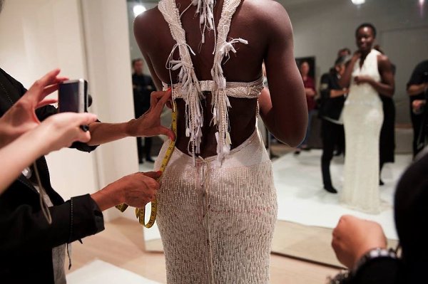 The Story Behind Lupita Nyong’o’s Oscar Red-Carpet Look. Lupita Nyong'o wore a 6,000 pearl-adorned ... - 5