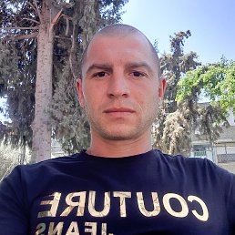 Vitalic, 32, -