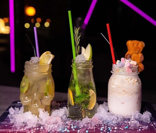 ���, �� ����� Mars.������, ���� ����������� ��� ����� Lounge bar & CyberLounge � ���� ����� �� ����� ...