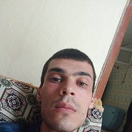 Robert, 27, 