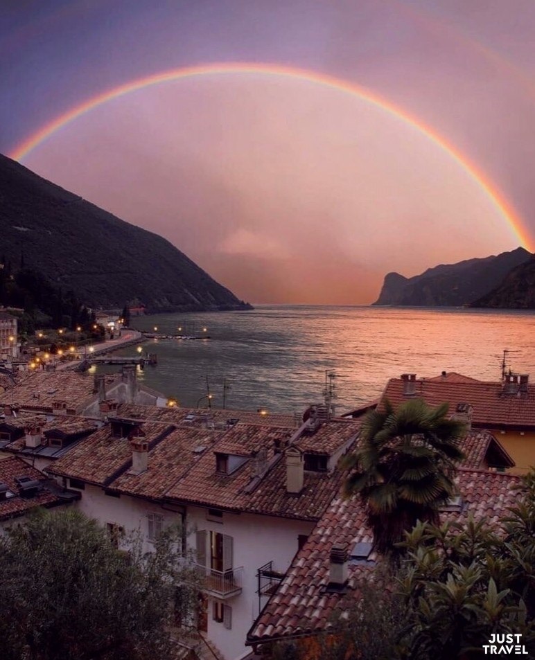 a.#art #travel #world