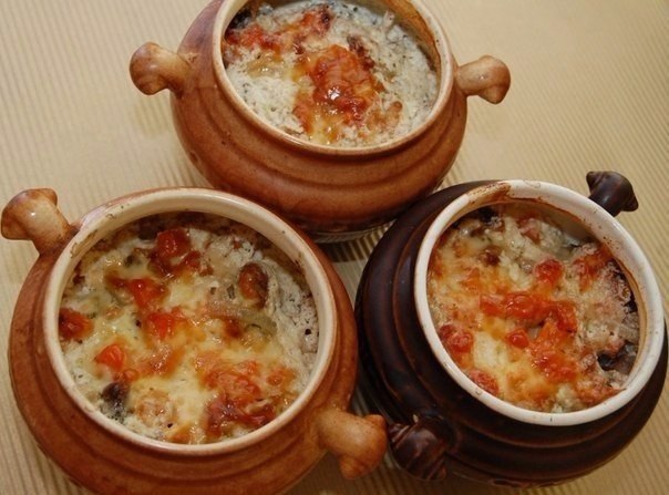 Куриные сердечки в сливках, приготовленные в горшочках. На 5 горшочков нам потребуется:- куриные ...
