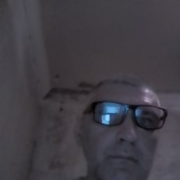 Vadim, , 48 