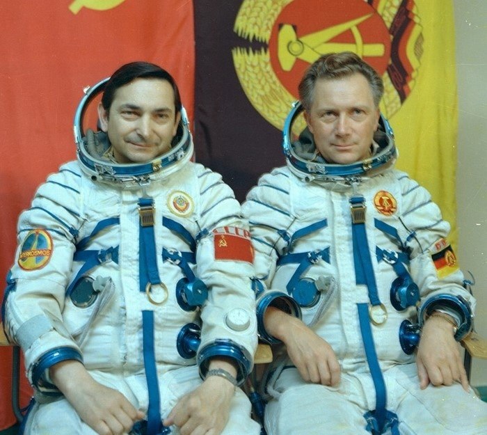 26 августа 1978 года Зигмунд Йен (ГДР) стал первым германским космонавтом на борту корабля ...