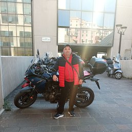 Valentino, 41, 