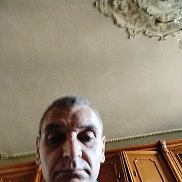 Levon mnasakanyan, 49 , 