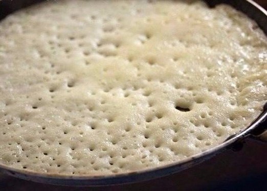 Заварные блины на молоке. Ингредиенты:Молоко — 500 млГорячая вода — 200 млЯйца — 2 шт.Разрыхлитель — ... - 3