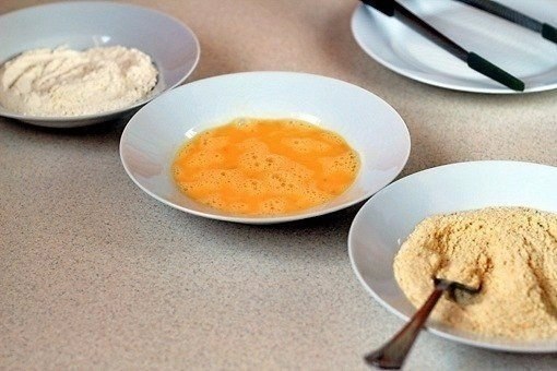 Хрустящие куриные палочки.Ингредиенты:2 больших куриных грудки стакана (65 гр) муки2 яйца1.25 ... - 4