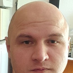Pavel, 29, 