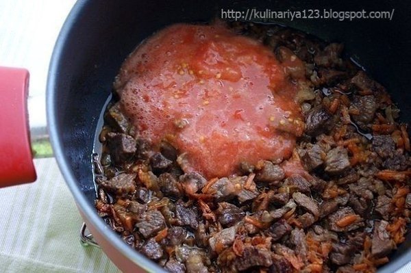 Картошечка, тушенная с мясом (как в д/садике).Ингредиенты:Говядина - 400-600 грЧищеный картофель - 1 ... - 6
