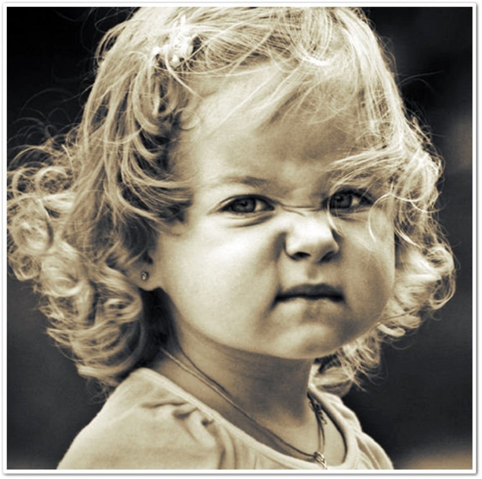 Девочка я очень добрая, но справедливая и поэтому чуточку ... | СТАТУСЫ ...