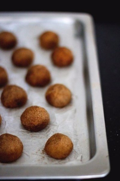 Печенье Snickerdoodle.Ингредиенты:Мука — 2+3/4 чашкиСоль — 1/4 ч. л. Разрыхлитель — 10 гСливочное ... - 8