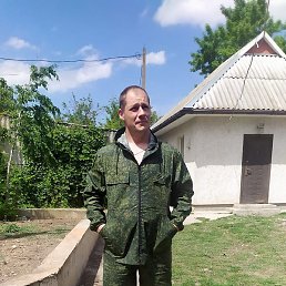 Aleksey,   , 44 