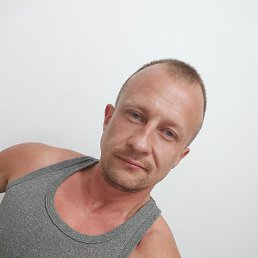 Ivan, , 35 