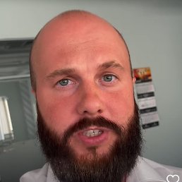 Jon, �����, 32 ����