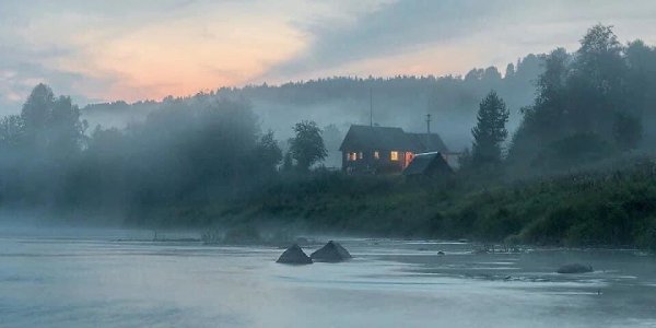 Неудобная соседка... Проходя из комнаты в комнату, Алексей всё больше убеждался что этот дом ему ...