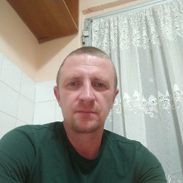 Vitaliy, 36, 