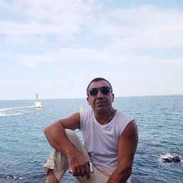 shamil, 50, 