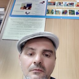 waldemar, 44, 