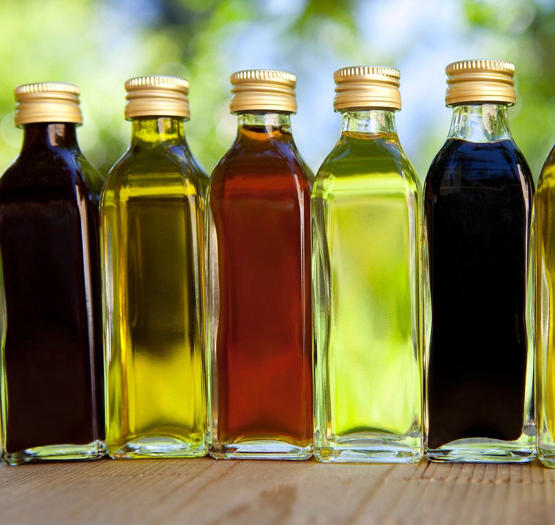Растительные масла источники. Растительное масло. Базовые масла. Дегустация масла подсолнечного. Натуральные (природные) душистые продукты.