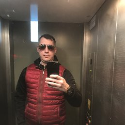 aleksei, 44, -