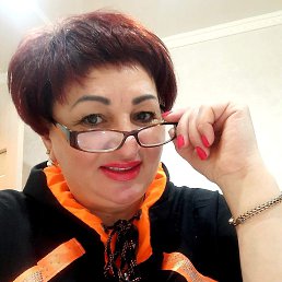 Aurelia, 50, 