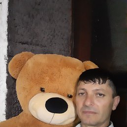 Rusik, 38 , 