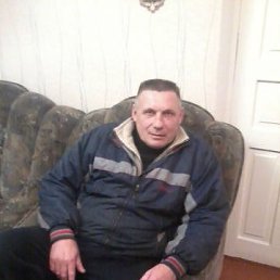Юрий, 57, Токмак