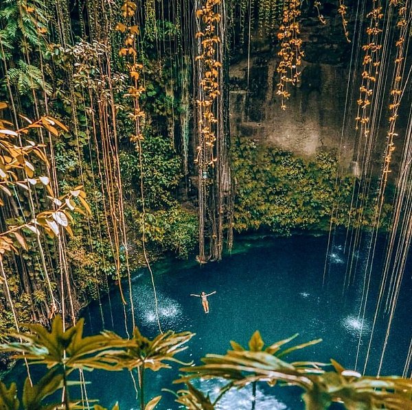 Cenote Ik Kil. Mexico.