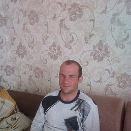 Сергей, 36, Калининск