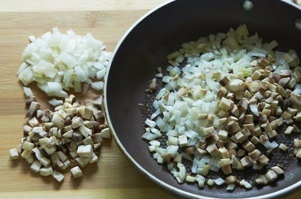Куриная грудка под шубой.Ингридиенты:Очень вкусно и не особо сложно!Вам потребуется:Грудка куриная 2 ... - 5