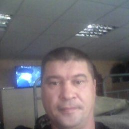 Valentin, 44 , 