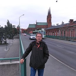 oleg, 48, 