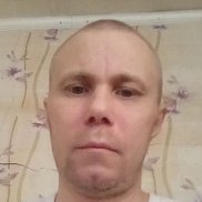 Maksim, 43 , 