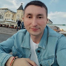 Aleksey, 29, 