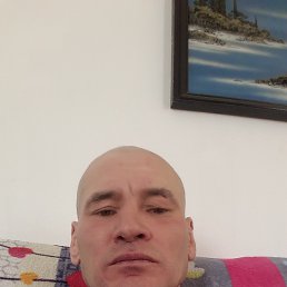 Radik, 47, 