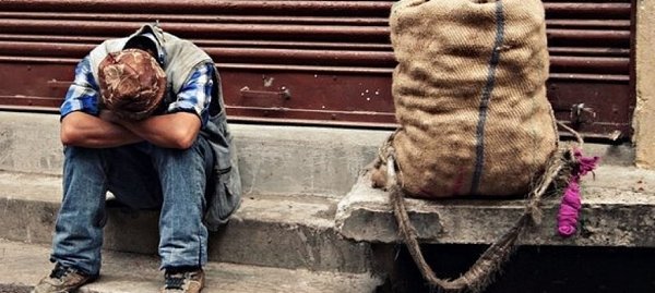 ПРИТЧА О МЕШКЕ С ОБИДАМИ.*****Пришел к Мастеру его ученик— Скажи, Учитель, как тебе удаётся всегда ...