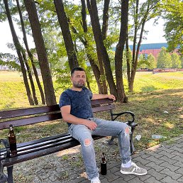 giorgi, 32, 